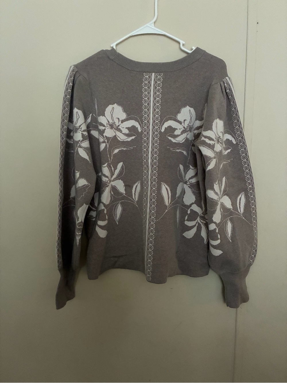 Tahari Taupe Knit Crewneck Sweater with White Floral Pattern